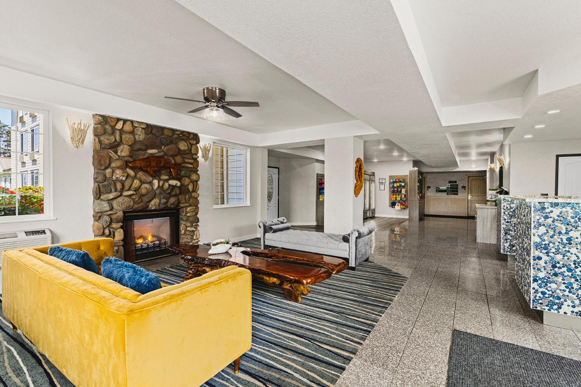 The Ashley Inn & Suites Lincoln City Zewnętrze zdjęcie